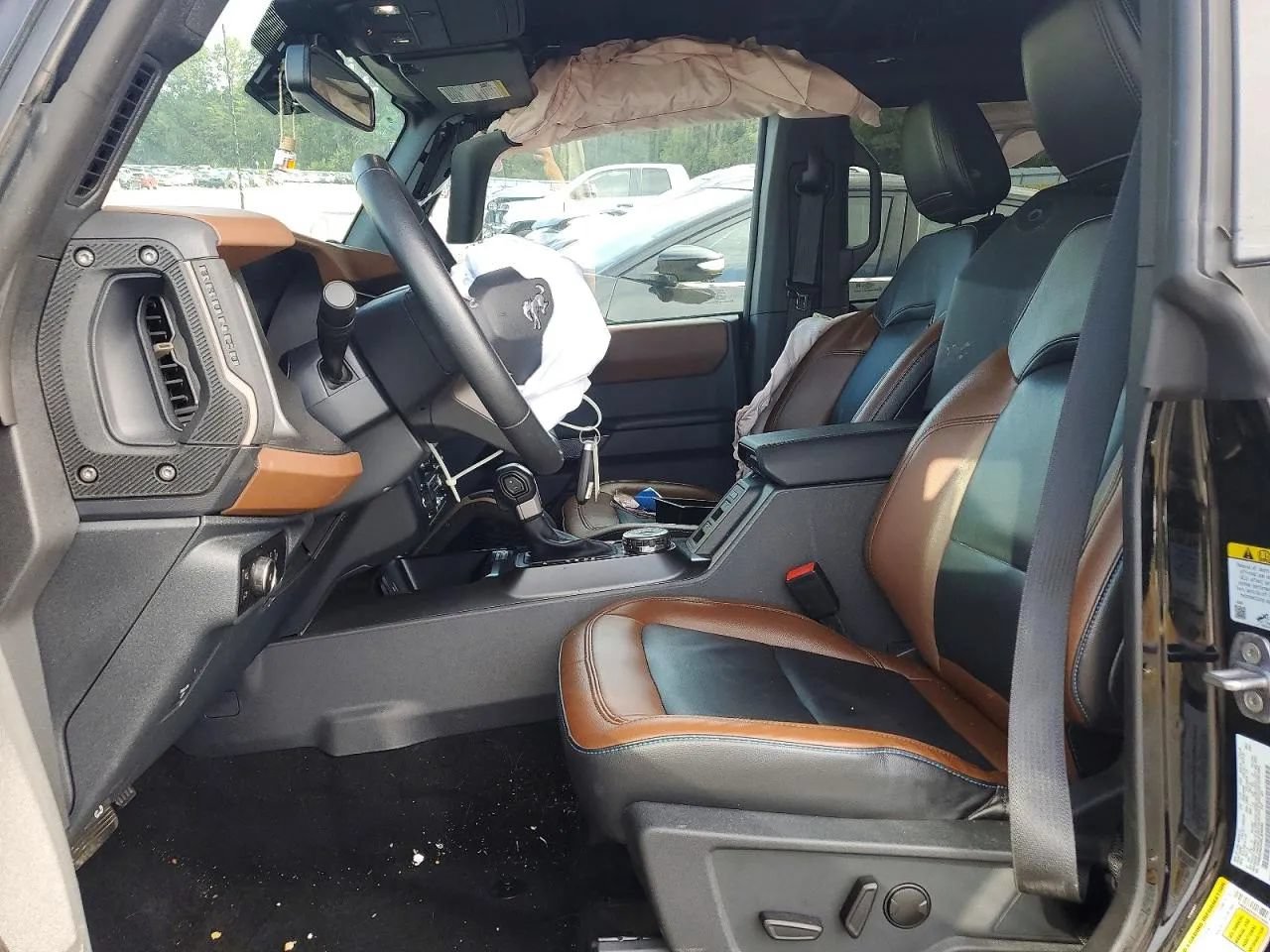 Used 2024 Ford Bronco Outer Banks AWD/4WD image 7