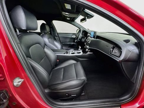 Used 2022 Kia Stinger GT1 RWD image 44