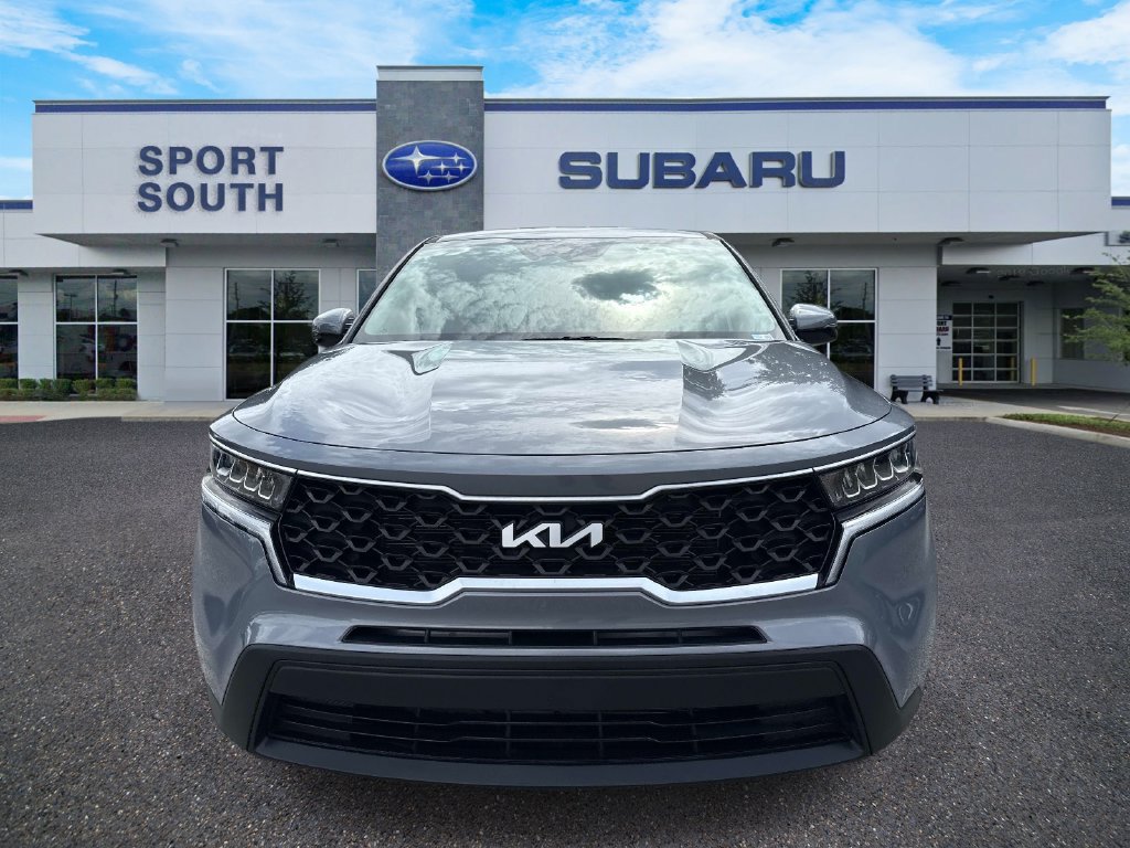 Used 2023 Kia Sorento LX FWD image 9