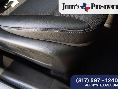 Used 2023 Buick Encore GX Select FWD image 23