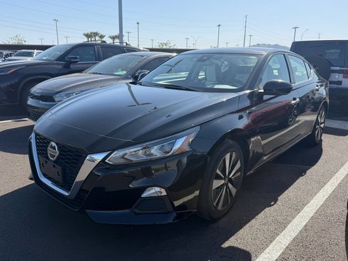 Used 2021 Nissan Altima 2.5 SV image 5