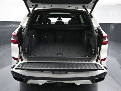 Used 2021 BMW X5 M50i AWD/4WD image 9