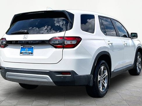 Certified 2025 Honda Pilot EX-L image 5