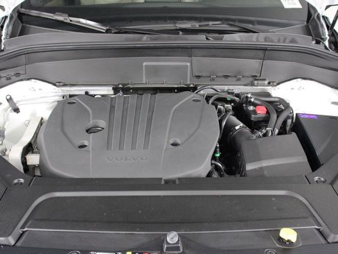Certified 2026 Volvo XC90 B5 Core AWD/4WD image 24