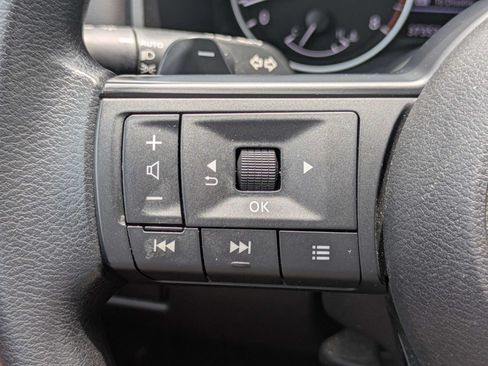Used 2023 Nissan Rogue S FWD image 24