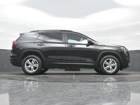 Used 2022 GMC Terrain SLE w/ Driver Convenience Package image 29