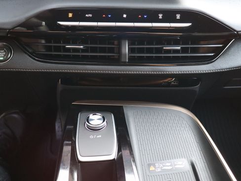 Used 2026 Buick Enclave Avenir w/ Super Cruise Package FWD image 41