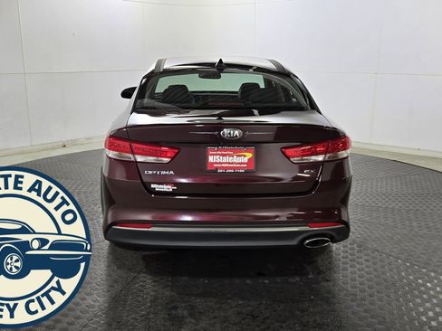 Used 2018 Kia Optima EX w/ Premium Package image 6