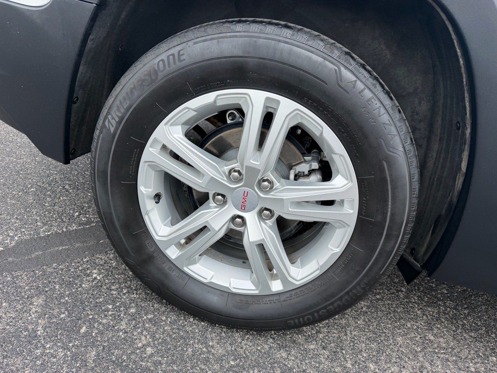 Used 2024 GMC Terrain SLE AWD/4WD image 22