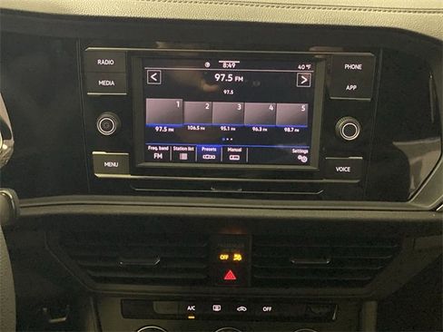 Used 2023 Volkswagen Jetta Sport image 12