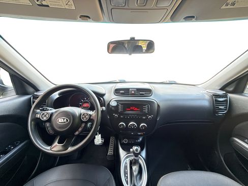Used 2014 Kia Soul + FWD image 23