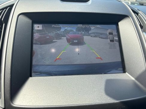 Used 2017 Ford Edge SEL w/ Equipment Group 201A FWD image 12