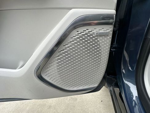 Used 2024 GMC Acadia Denali w/ Super Cruise Package image 24