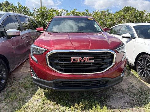 Used 2019 GMC Terrain SLE w/ Driver Convenience Package FWD image 2