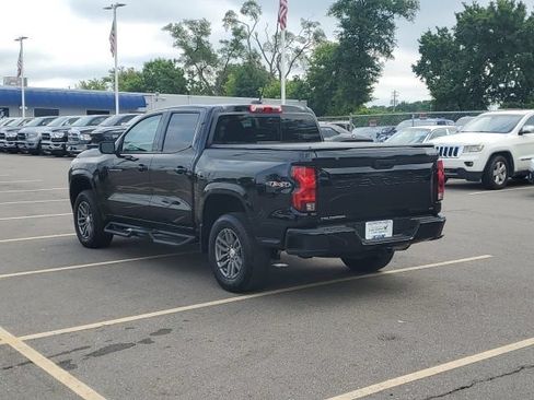 Used 2024 Chevrolet Colorado LT w/ LT Convenience Package II AWD/4WD image 3