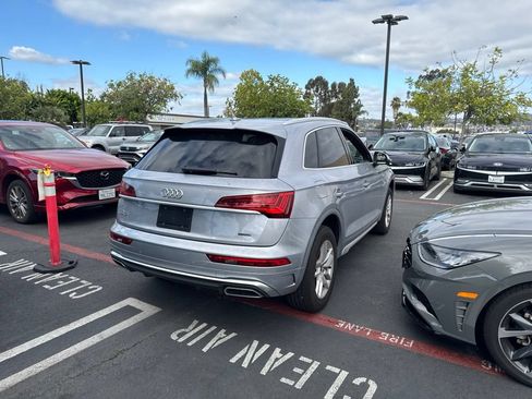 Used 2024 Audi Q5 2.0T Premium w/ Convenience Package AWD/4WD image 3