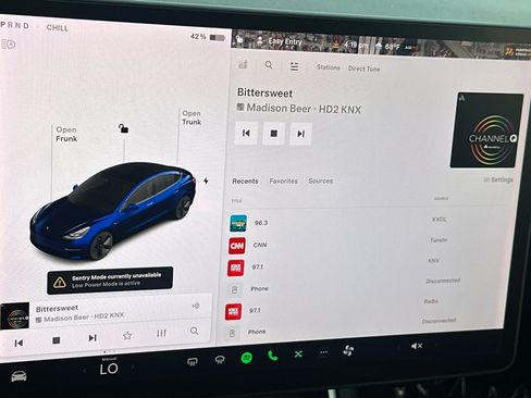 Used 2018 Tesla Model 3 Mid Range image 16