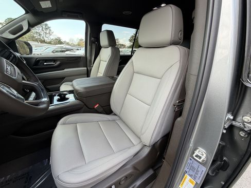 New 2026 GMC Yukon XL Elevation RWD image 18
