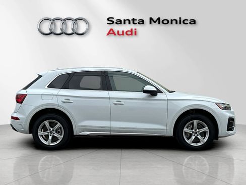 Used 2023 Audi Q5 2.0T Premium w/ Convenience Package image 8