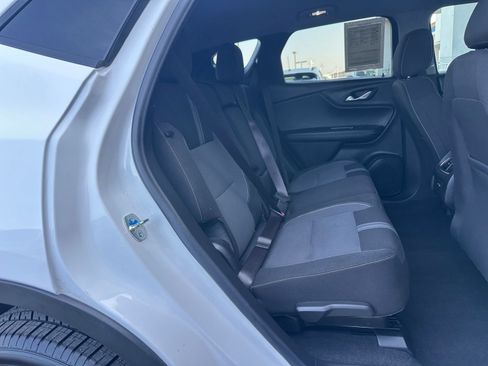 Used 2025 Chevrolet Blazer LT image 40