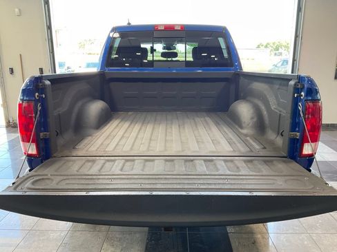 Used 2019 RAM 1500 Classic SLT w/ Luxury Group AWD/4WD image 5