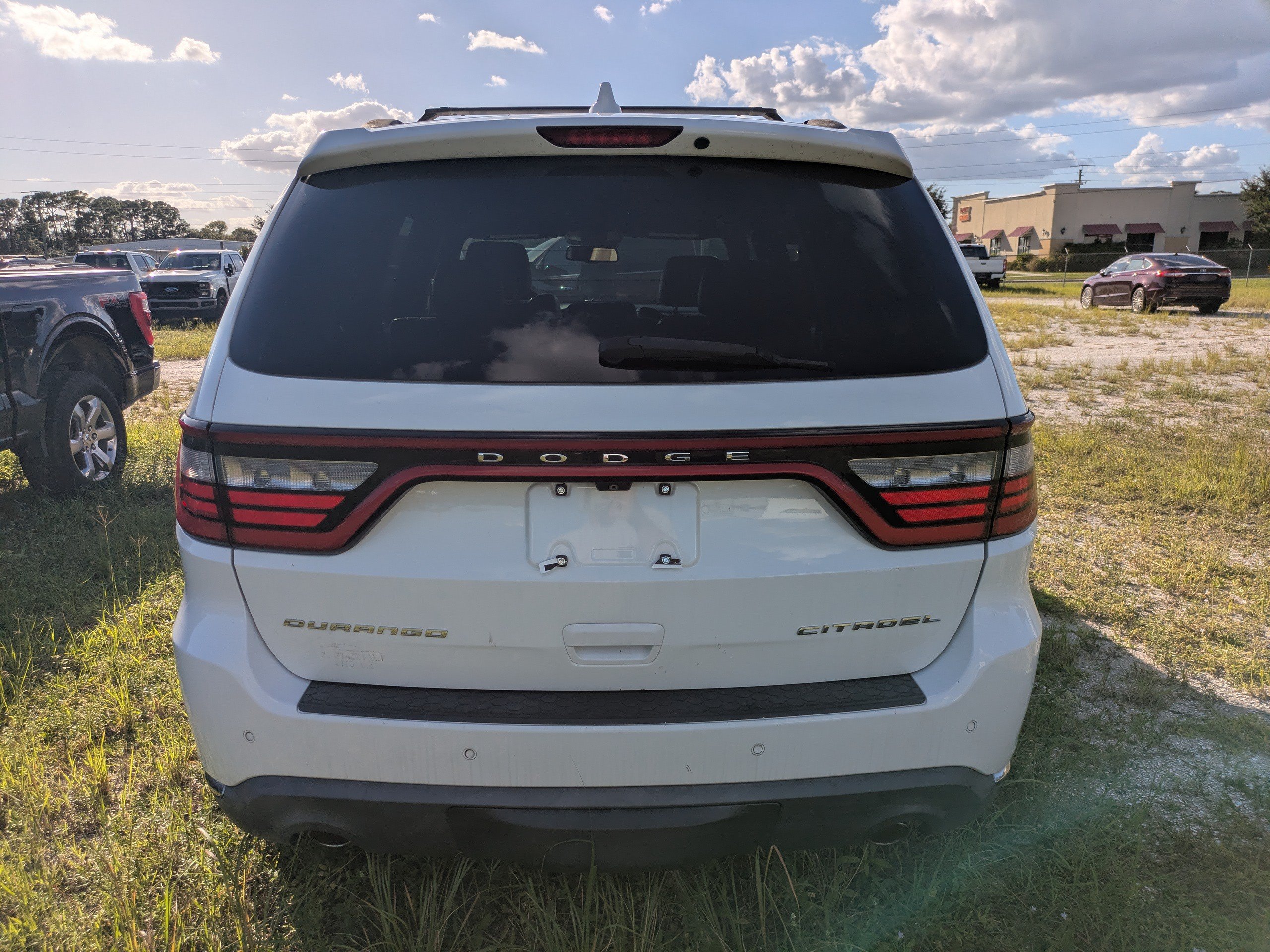 Used 2015 Dodge Durango Citadel w/ Technology Group RWD image 5