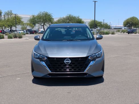 Used 2024 Nissan Sentra SV FWD image 8