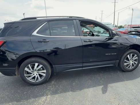 Used 2023 Chevrolet Equinox LT AWD/4WD image 9