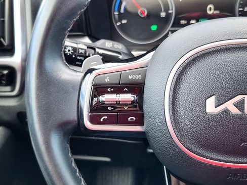 Certified 2023 Kia Sorento EX AWD/4WD image 17