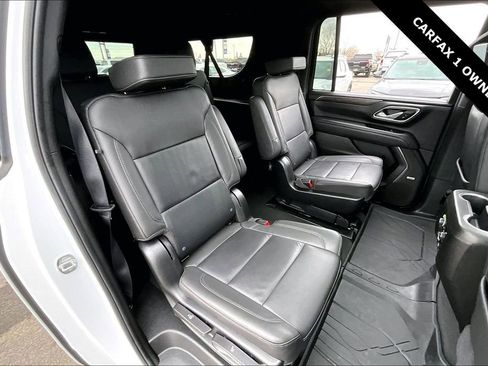 Used 2024 Chevrolet Suburban Z71 w/ Luxury Package image 24