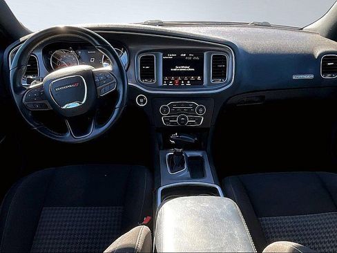 Used 2022 Dodge Challenger GT image 17