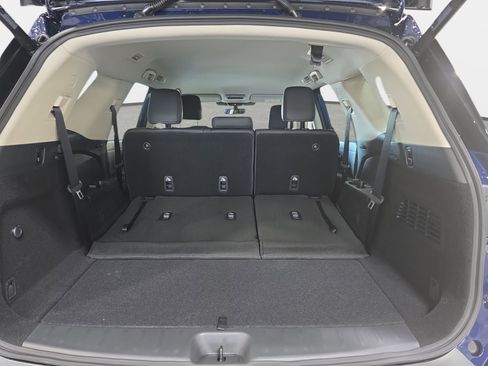 New 2026 Nissan Pathfinder SL FWD image 12