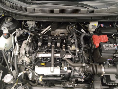 Used 2024 Nissan Kicks S image 30