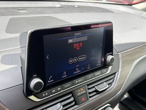 Used 2025 Nissan Altima 2.5 SV FWD image 20