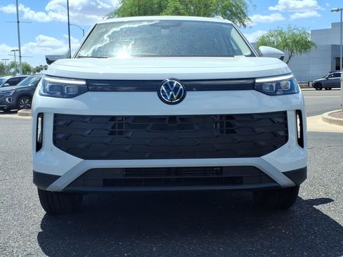 New 2026 Volkswagen Tiguan SE AWD/4WD image 2