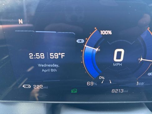 Used 2025 Chevrolet Equinox EV LT w/ Convenience Package image 19