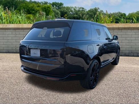 New 2026 Land Rover Range Rover Long Wheelbase SE image 4