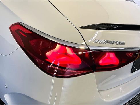New 2026 Mercedes-Benz E 53 AMG e 4MATIC Sedan image 5