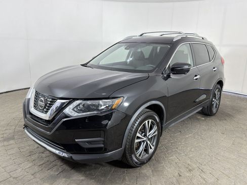 Used 2020 Nissan Rogue SV w/ Premium Package AWD/4WD image 4
