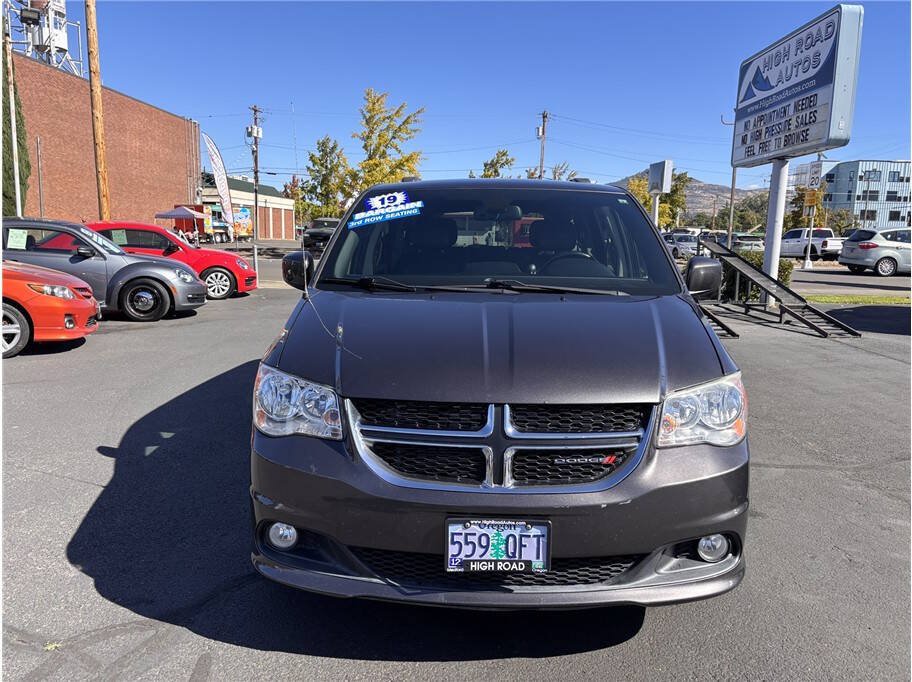Used 2019 Dodge Grand Caravan SXT FWD image 8