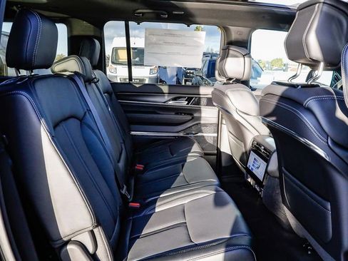 New 2026 Jeep Grand Wagoneer L Summit image 20