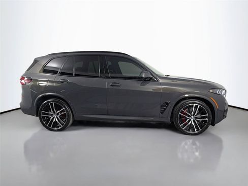 New 2026 BMW X5 xDrive40i w/ M Sport Package AWD/4WD image 8
