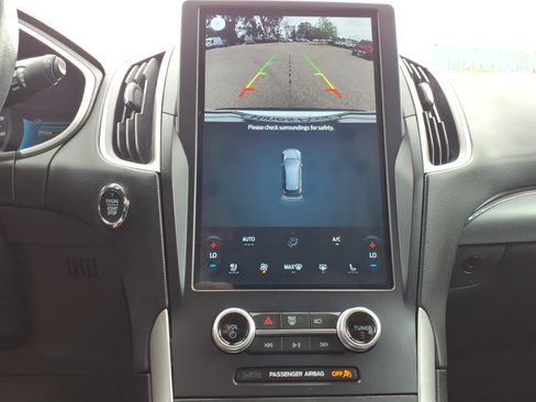 Used 2021 Ford Edge SEL w/ Convenience Package AWD/4WD image 18