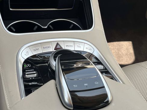 Used 2018 Mercedes-Benz S 560 Sedan image 35