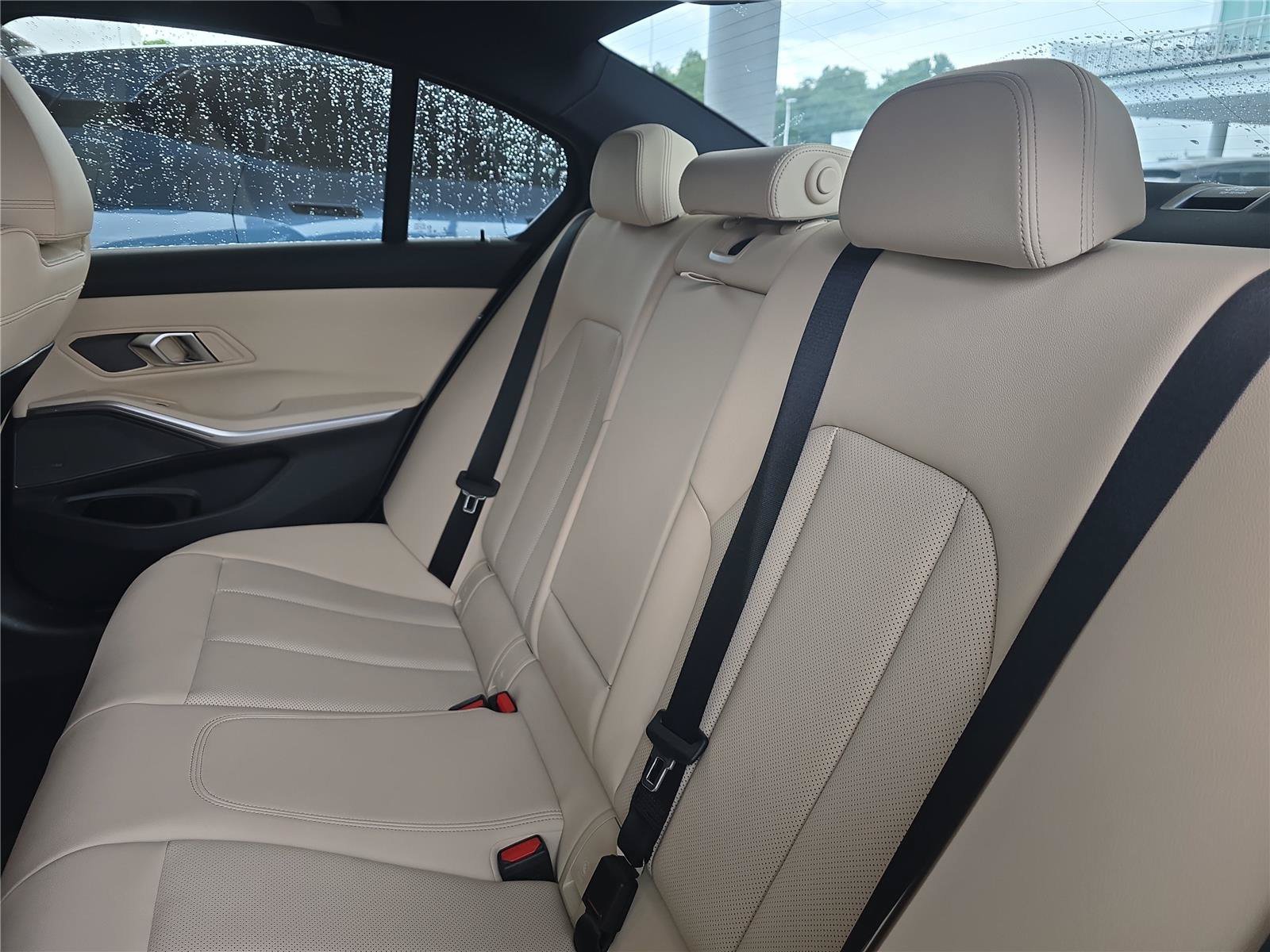 Certified 2024 BMW 330i Sedan w/ Premium Package RWD image 10