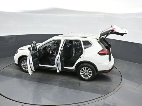 Used 2020 Nissan Rogue SV image 51