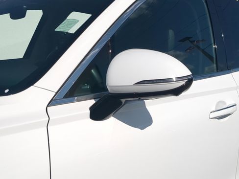 Used 2023 Genesis GV70 2.5T w/ Advanced Package image 12