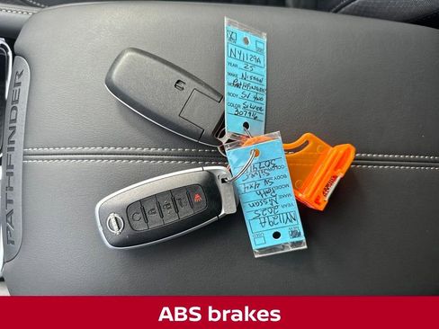 New 2025 Nissan Pathfinder SV w/ Black Appearance Package image 25