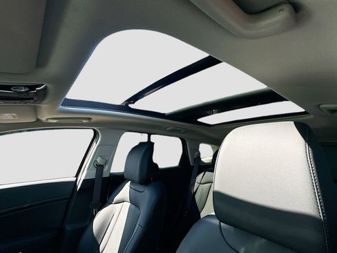 Certified 2025 Kia Sportage EX w/ EX Premium Package image 21