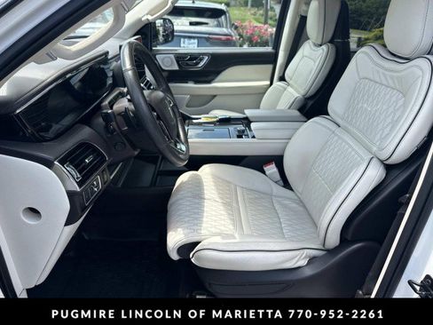 Used 2023 Lincoln Navigator L Black Label AWD/4WD image 9